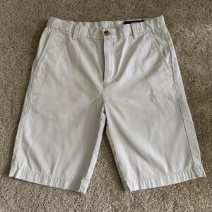 Boys Vineyard Vines shorts size 16